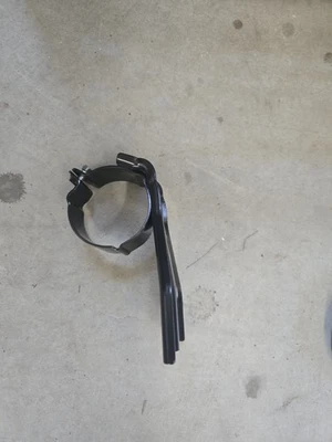 丰田苔原燃料过滤器支架 — 第 1/2 张图片