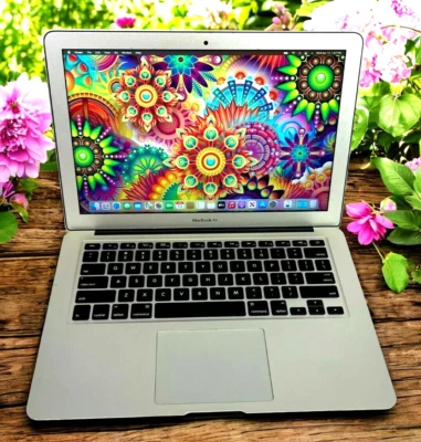 LOT of 10x Macbook Air 13" 2013 - i5 1.3GHZ 4GB 128GB SSD - Big Sur - Grade C - Image 1 of 4