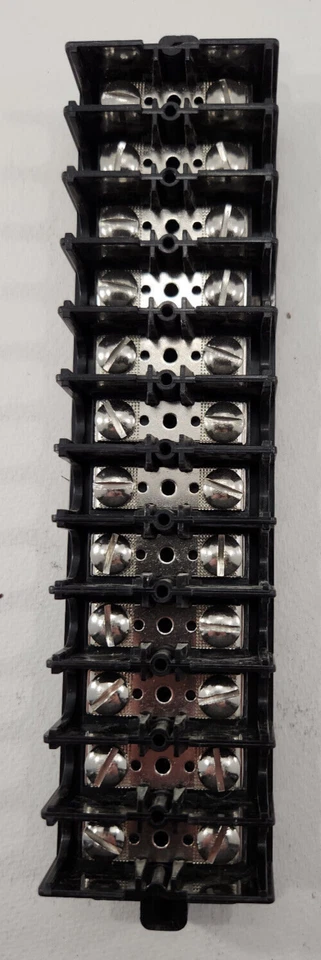 Eaton Bussmann - KU12 - Terminal Block - Double Row - 12P - 600V - 60A - Qty 21 - Image 1 of 4