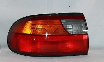 Conjunto de luz trasera exterior izquierda para Chevrolet Classic 2004-2005 TYC 814MZ50 Foto 1 de 2