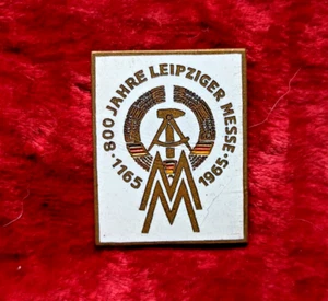 1965 Leipziger Messe Trade Fair 800th Anniversary Leipzig Pin Badge BRASS Enamel - Picture 1 of 7
