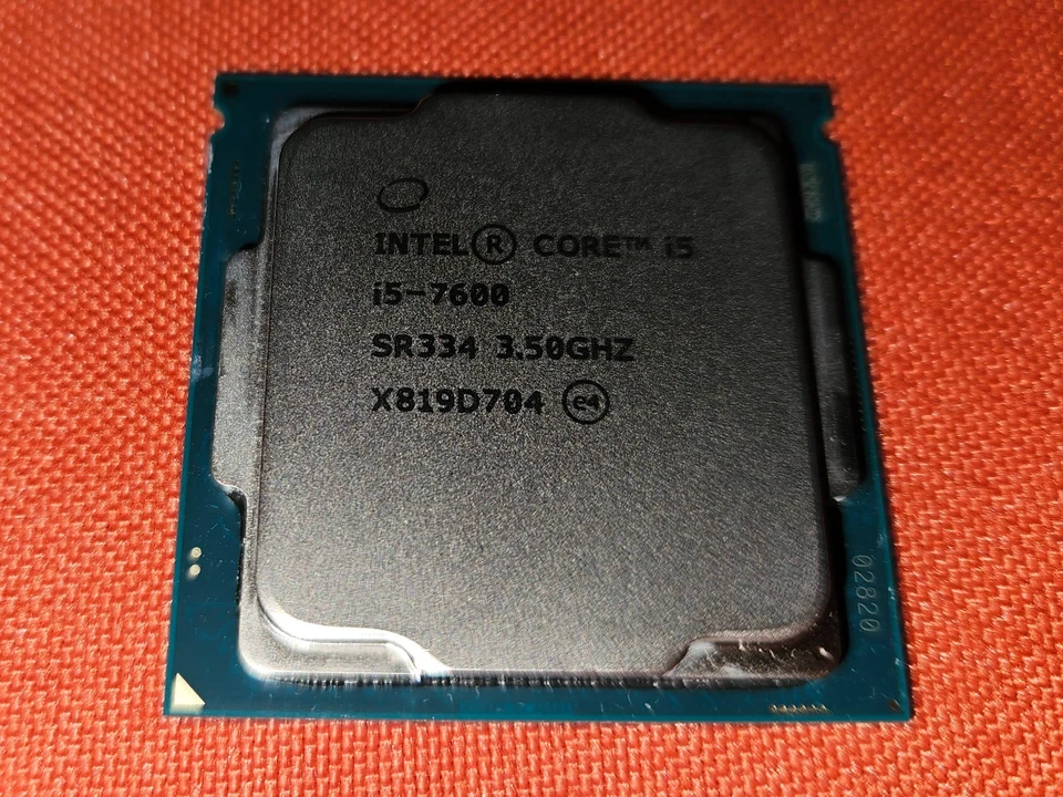 Intel Core i5-7600 SR334 3.5GHz CPU Quad Core Processor - Image 1 of 1