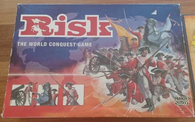 Risk: The world Conquest Game (2004) Vintage Board Game, Complete - Image 1 of 4