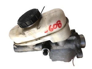 2001 - 2011 FORD CROWN VICTORIA Brake Master Cylinder w/ Fluid Reservoir Bottle - Picture 1 of 15