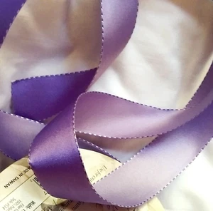 Navidad Lavanda Púrpura 1.5" x 5 yardas Doble Lado Satinado Cableado Cinta Resorte - Imagen 1 de 4