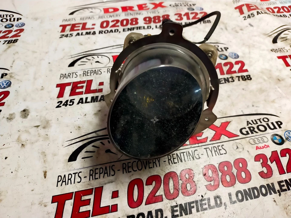 Faro antiniebla Bentley Arnage 2003 lado derecho del conductor pm109046pd Foto 1 de 4