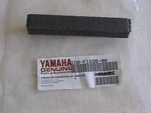 GENUINE YAMAHA REAR FENDER FOAM DAMPER PAD 1D0-F1639-00 DT125R RE DT125X 2005-06 - Picture 1 of 2