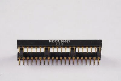 M83734/10-013 MIL DIP Socket 40 Position 2 Row Gold Open Frame Through Hole - Image 1 of 3