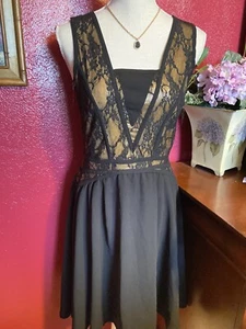 Woman’s Dress by New Feeling Beautiful Black/Lace Detail Sz S Roxy Rose - Picture 1 of 6