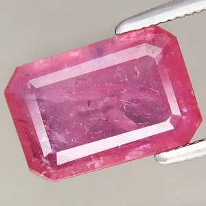 2.65ct t.w 10.2x6.9mm Octagon Natural Heated Red Ruby Mozambique, Africa - Picture 1 of 4
