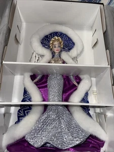Fantasy Goddess of the Arctic Barbie - Bob Mackie designed NIB NRFB 50840 - Bild 1 von 20