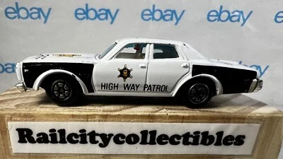 Vintage Yatming 1031 Dodge Monaco Sheriff #18 Highway Patrol Police 1/64 Diorama - Image 1 of 4