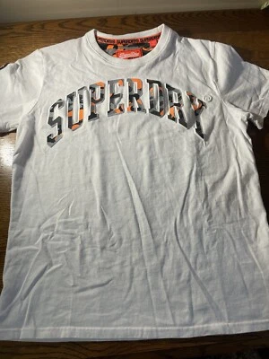 Men’s White Superdry Camo Print Logo Tshirt Size L - Image 1 of 4