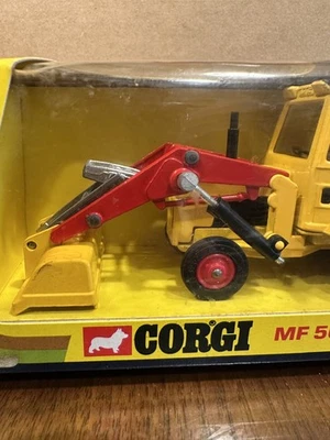 VINTAGE CORGI TOYS 54 MASSEY FERGUSON MF50B TRACTOR SHOVEL IN ORIGINAL BOX 1973 - Image 1 of 4