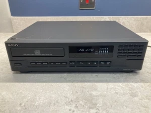 Sony CDP-M12 CD Player Hi-Fi Stereo Separate Made In France 100% Working - Picture 1 of 5