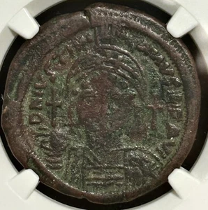 Justinian I AE Follis AD 527-565 Constantinople NGC Ch F - Picture 1 of 4