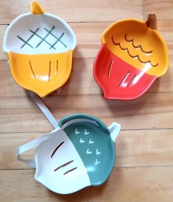 Novo em folha conjunto de 3 bugigangas empilháveis em forma de bolota de cerâmica Hallmark - Imagem 1 de 4