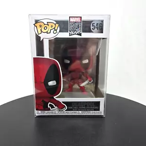 Funko POP! Marvel 80 años: Deadpool #546 con protector - Imagen 1 de 2