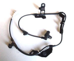FRONT R/H ABS SPEED SENSOR For TOYOTA LAND CRUISER PRADO/COLORADO 3.0TD (96-02) - Picture 1 of 1
