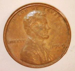 Mint Error! 1969 Lincoln Cent - RB - NO FG - Circulated - Picture 1 of 3