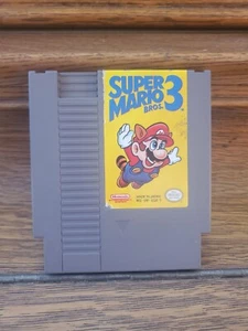 Super Mario Bros. 3 NES 1990 Authentic Nintendo NES VINTAGE  - Picture 1 of 4
