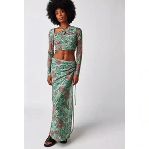 NUEVO CON ETIQUETAS Free People Supernova Conjunto Dos Piezas Falda Corta Top Manga Larga Verde Mediano - Imagen 1 de 16
