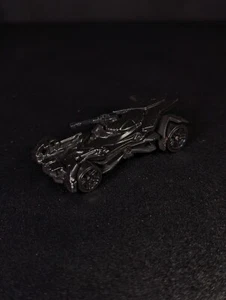 Hot Wheels Justice League Batman Batmobile DC Comics 2017 - Picture 1 of 5