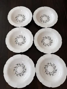 IKEA Sanning FLORAL Wreath WHITE Scallop Edge SOUP/SALAD BOWLS Arcopal VGC 2016 - Picture 1 of 3