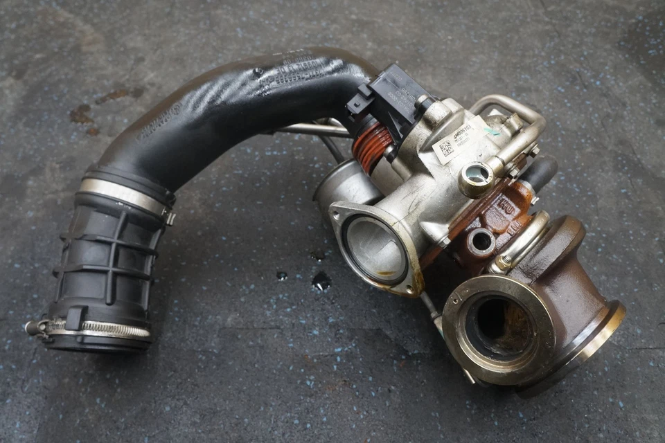 Turbocompresor motor derecho N74 11657646094 4583061 BMW 760Li F02 2010-15 Foto 1 de 4