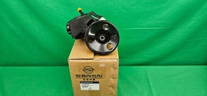 GENUINE SSANGYONG STAVIC A155 SERIES 2.0 L TURBO DIESEL POWER STEERING PUMP ASSY - Picture 1 of 3