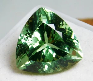 Zaffiro Verde Menta Naturale 17,20 Ct, Forma Trilione, Gemma Sciolta "Certificato" - Foto 1 di 7