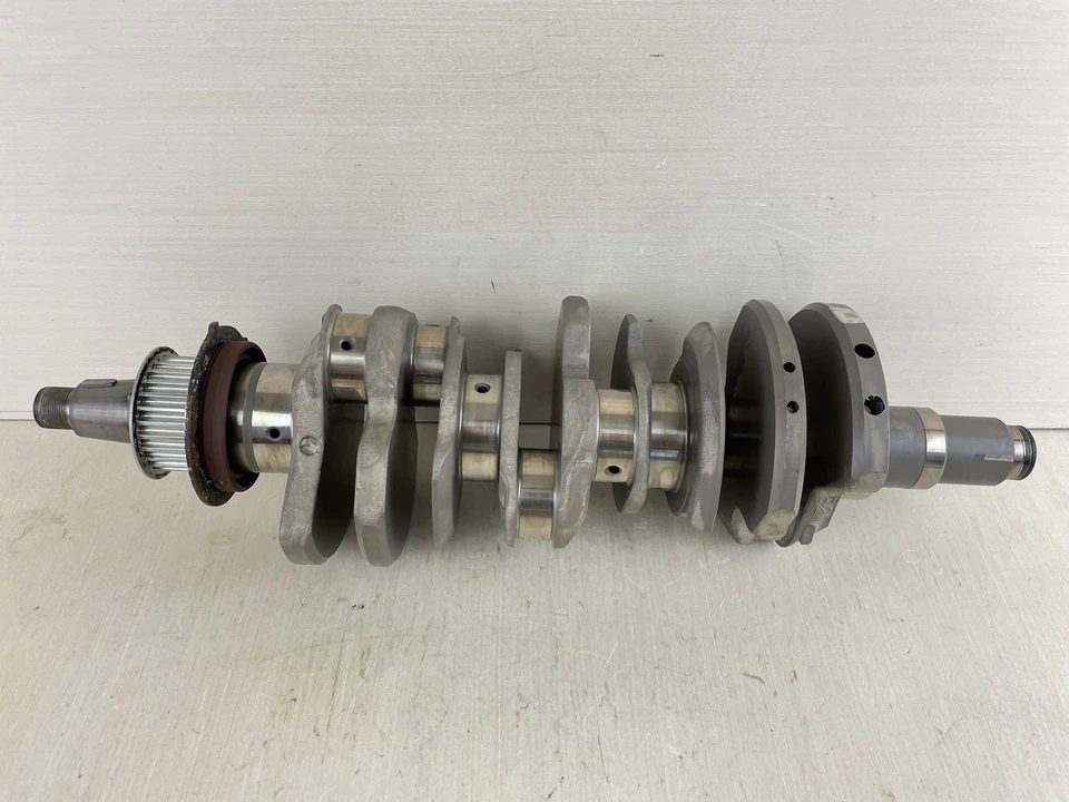 2002-2007 Yamaha 200 225HP 4 Stroke Outboard Crankshaft Crank 69J-11411-00-00 - Image 1 of 4