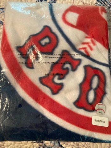 Boston Red Sox Fleece Throw Blanket 60 X 42 New in Package Cover