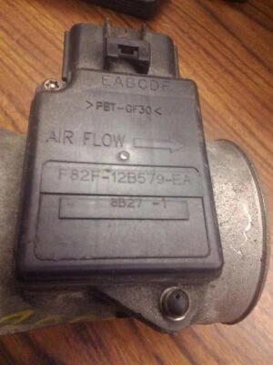 Medidor de flujo de aire de 4 cilindros compatible con 98-02 MAZDA 626 207757 Foto 1 de 4