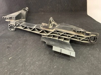 BMW X3 2004-2010 E83 OEM PASAJERO (LADO DERECHO) MONTAJE FARO BRKT B1 Foto 1 de 3