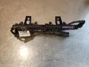RAMPE INJECTION ESSENCE RENAULT MODUS 1.2i 16V 8200286064 - Picture 1 of 3