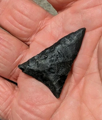 Great Levanna, 1 1/2", Schuylkill Co, Pa, Jet Black Chert, Authentic Arrowhead  - Image 1 of 4