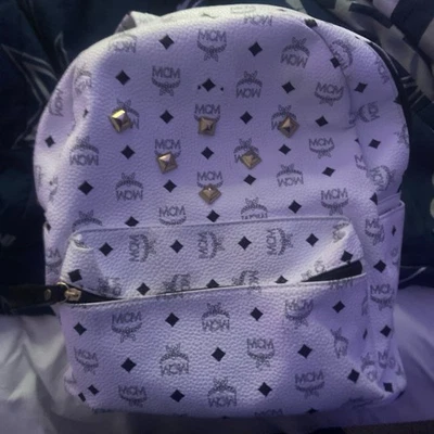 Mochila MCM Stark Visetos Cuero Blanco Foto 1 de 4