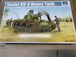 Trumpeter 1/35 Soviet KV-8 Heavy Tank #01565 - Bild 1 von 3