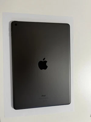 Apple iPad 8a gen. 32GB, Wi-Fi, 10,2" Nero + APPLE PENCIL  - Immagine 1 di 4
