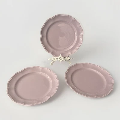 3 Scalloped Edge Dinner Plates  The Cellar The Country Grove New York ,  Violet - Image 1 of 4
