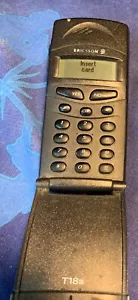 Ericsson T18s Telefono Cellulare GSM Vintage Rete Arancione - Batteria scarica - Si accende - Foto 1 di 12