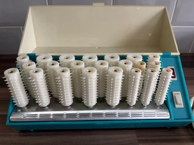 Vintage Carmen / Stiefel 22 beheizbare Rollen Lockenwickler Salon Friseur Retro - Bild 1 von 4