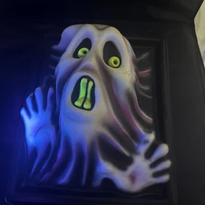 Blacklight Illusions R. Marino Vintage 1997 3D Ghost Glow in Dark Halloween - Picture 1 of 24