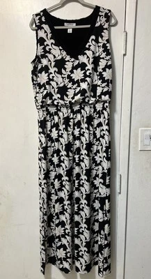 Maxi Vestido Casa Blanca Mercado Negro Sin Mangas XL Floral Negro Dorado Blanco Foto 1 de 4