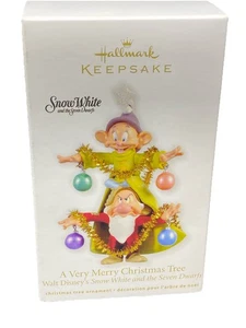 Seven Dwarfs A Very Merry Christmas Tree NEW Hallmark 2012 SNOW WHITE Ornament 7 - Picture 1 of 4