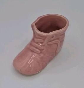 Vintage Ceramic Pink Baby Shoe Planter Vase Small 2 Inch High 4 Inch Long - Picture 1 of 5