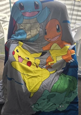 Edredón reversible para niños marca Pokemon 86" x 72" doble/manta completa poliéster Foto 1 de 4