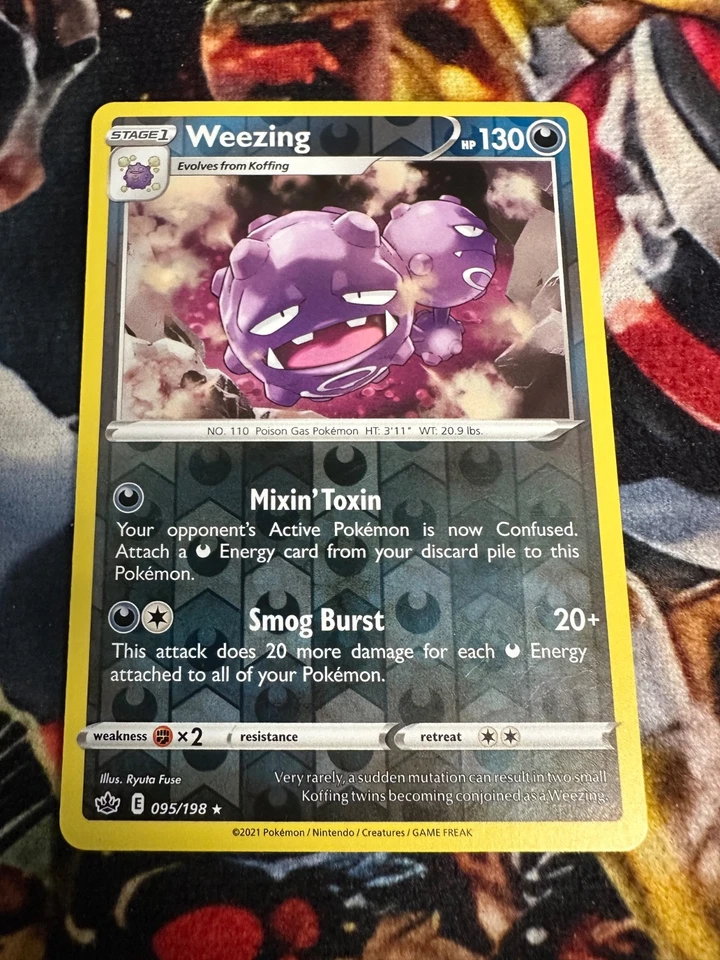 Weezing 095/198 Swsh06: Sword & Shield - Chilling Reign Reverse Holo - Image 1 of 2