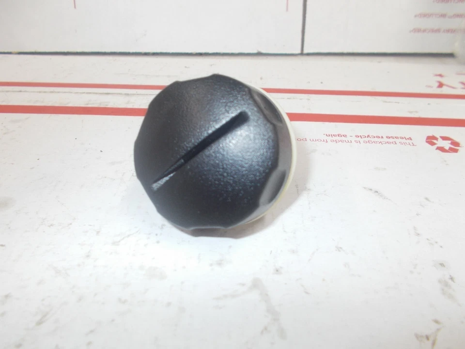 Stihl OEM Trimmer Auto-Cut Bump Cap Spool Feed FS46 FS45 4006-710-4001 #GM-G2C2 - Image 1 of 4